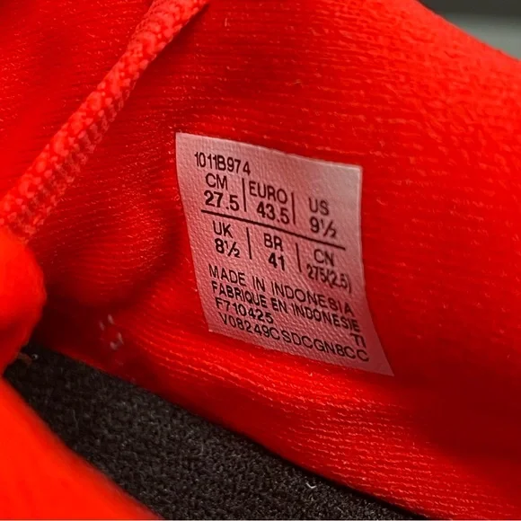 Asics Novablast 5 Flash Red/Edo Purple Mens size 9.5 - Picture 8 of 11